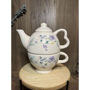 Pfaltzgraff April Tea For One - Purple Floral Design - Pot, Lid, and Cup